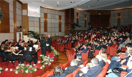 意大利雷焦卡拉布里亞“弗朗西斯科·齊列阿”音樂(lè)學(xué)院（CONSERVATORIO di REGGIO CALABRIA 